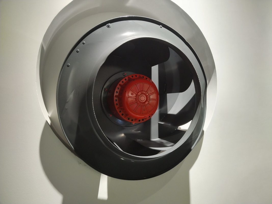 315mm المكره للخلف مروحة الطرد المركزي 1.11 KW موتور IP54 AL المكره سبيكة